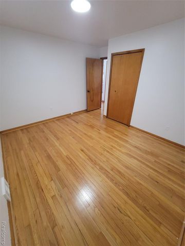 1641 Fairview Avenue, Royal Oak, MI 48073