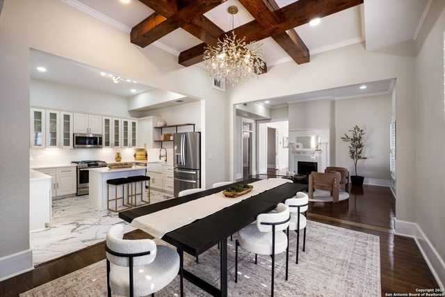 617 E Guenther, San Antonio, TX 78210