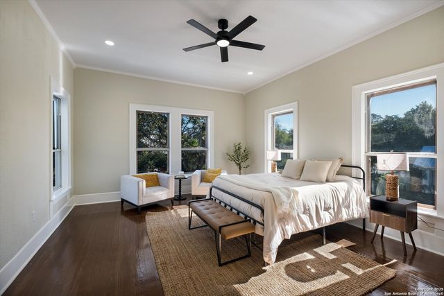 617 E Guenther, San Antonio, TX 78210