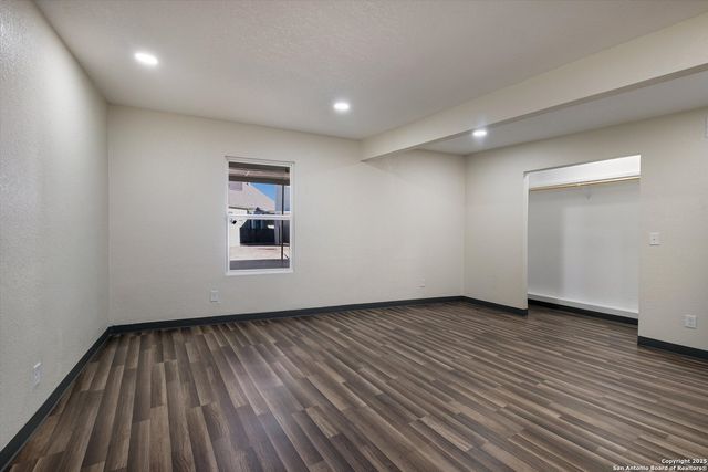 617 E Guenther, San Antonio, TX 78210