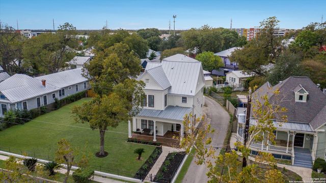 617 E Guenther, San Antonio, TX 78210