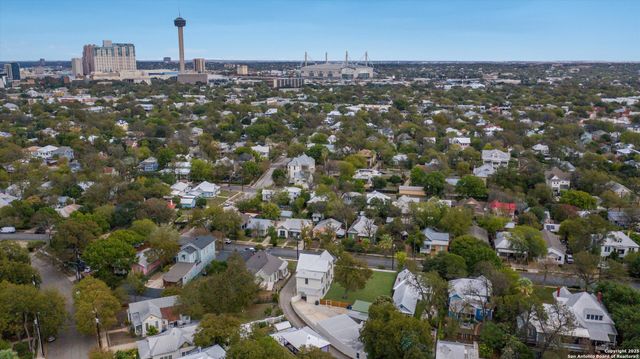 617 E Guenther, San Antonio, TX 78210