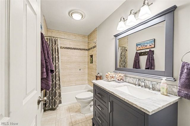861 E Beech Street, Jefferson, OH 44047