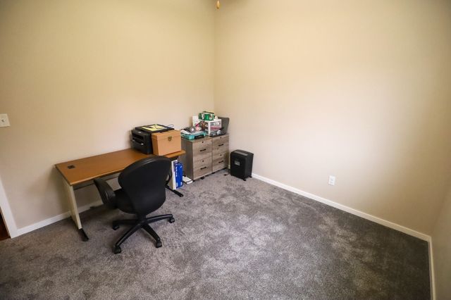 325 E Parker Ct, Colbert, WA 99005