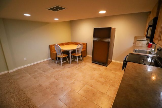 325 E Parker Ct, Colbert, WA 99005