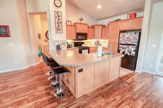 325 E Parker Ct, Colbert, WA 99005
