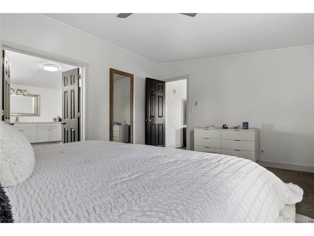 811 Plum Ave, Lochbuie, CO 80603