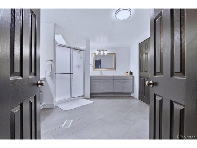 811 Plum Ave, Lochbuie, CO 80603