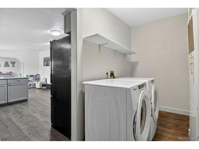 811 Plum Ave, Lochbuie, CO 80603