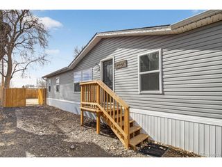 811 Plum Ave, Lochbuie, CO 80603