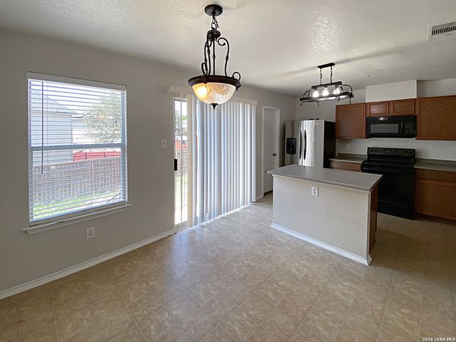 1415 Barker Bay, San Antonio, TX 78245