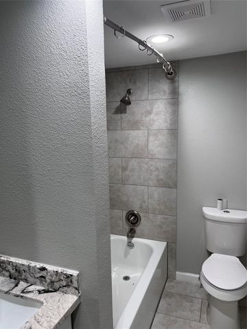 214 S San Jacinto Avenue, Cleveland, TX 77327
