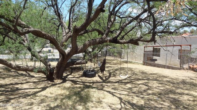 996 N Silver Lode Trail, Nogales, AZ 85621