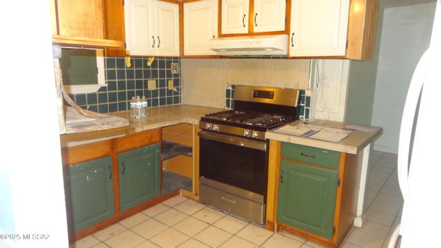 996 N Silver Lode Trail, Nogales, AZ 85621