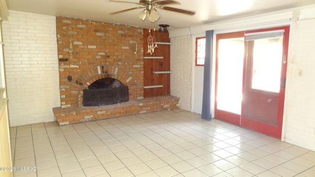 996 N Silver Lode Trail, Nogales, AZ 85621