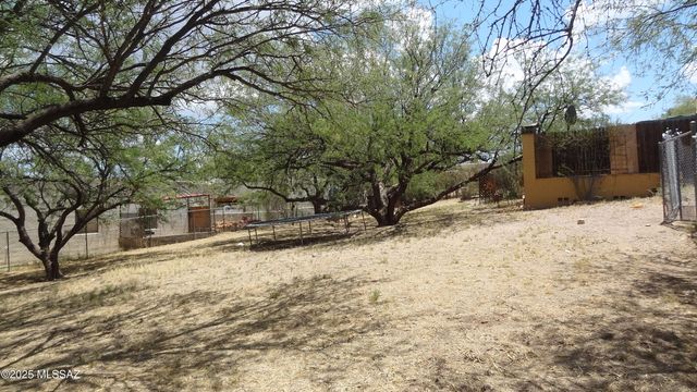 996 N Silver Lode Trail, Nogales, AZ 85621