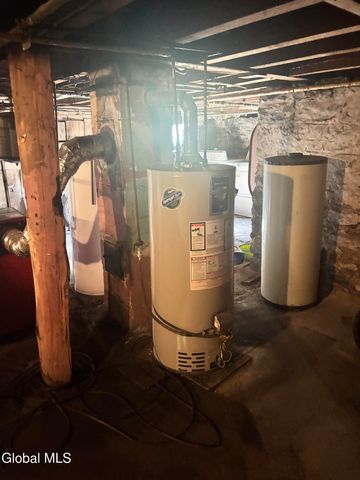 79 Bunn Street, Amsterdam, NY 12010