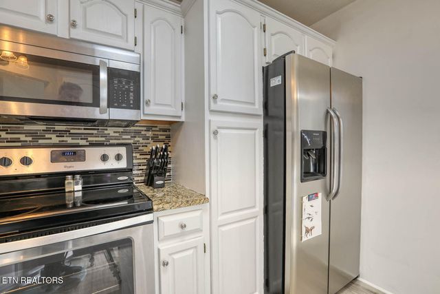 3965 Bruce St, Morristown, TN 37814