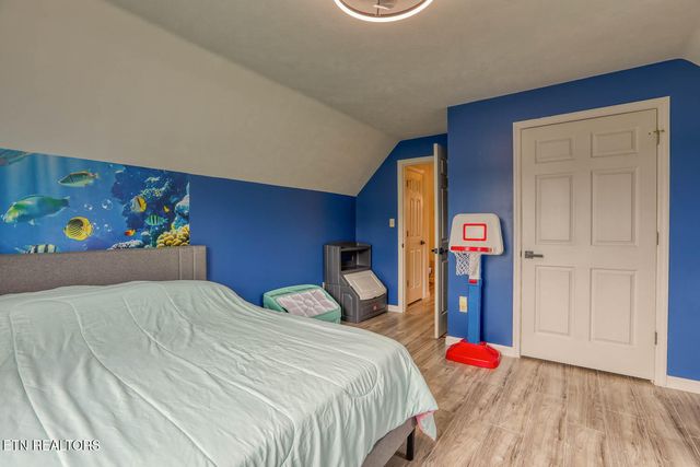 3965 Bruce St, Morristown, TN 37814
