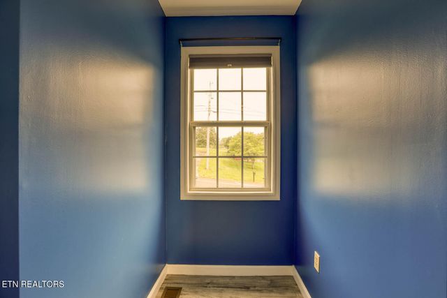 3965 Bruce St, Morristown, TN 37814