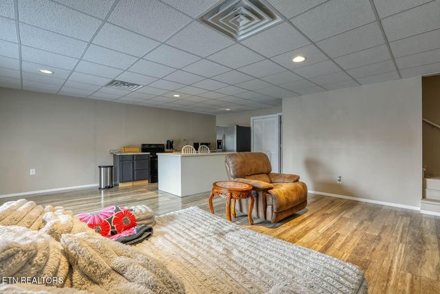 3965 Bruce St, Morristown, TN 37814