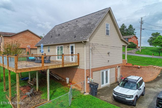 3965 Bruce St, Morristown, TN 37814