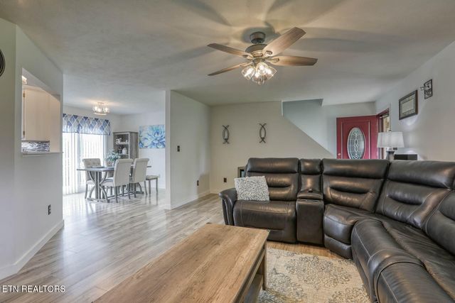 3965 Bruce St, Morristown, TN 37814