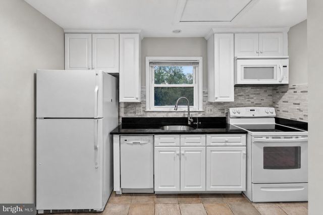 4415 BRADLEY LN, Chevy Chase, MD 20815