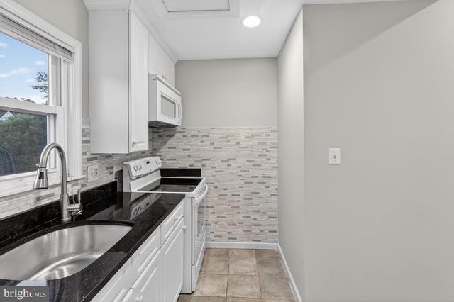 4415 BRADLEY LN, Chevy Chase, MD 20815