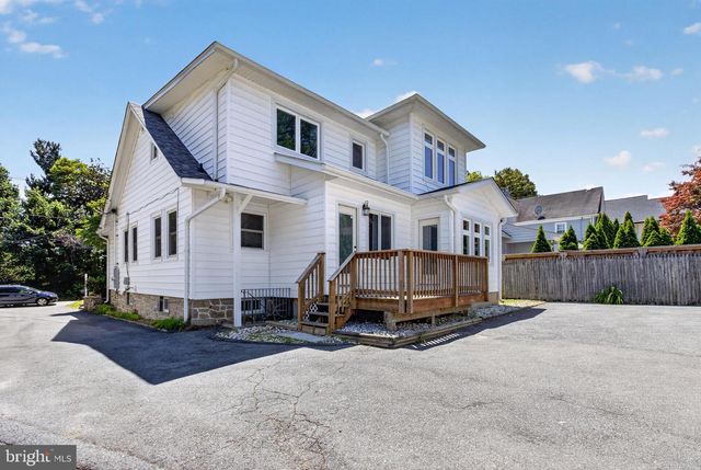 4415 BRADLEY LN, Chevy Chase, MD 20815