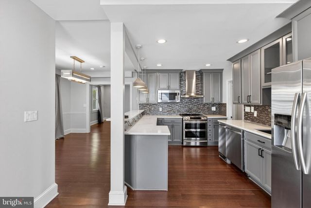 4415 BRADLEY LN, Chevy Chase, MD 20815
