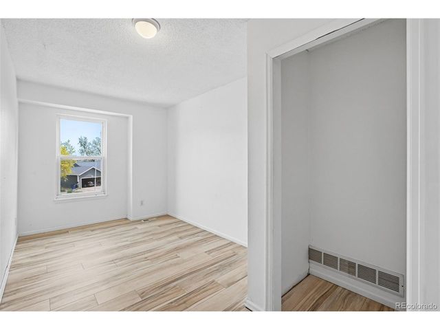 711 S Granby Cir, Aurora, CO 80012