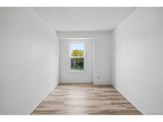 711 S Granby Cir, Aurora, CO 80012