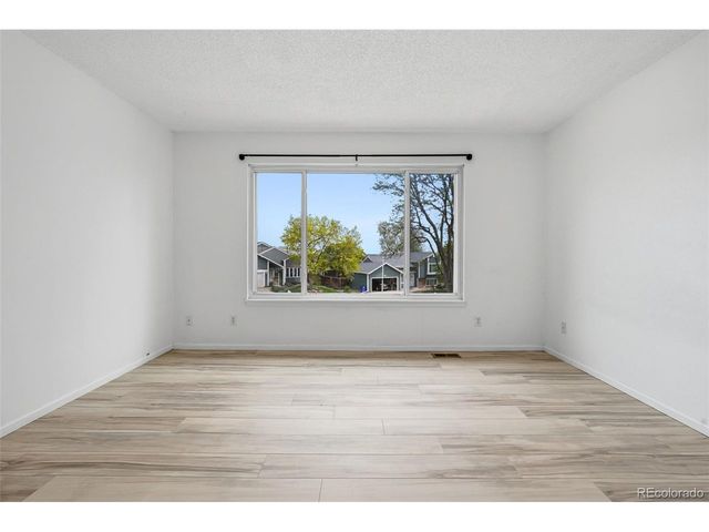 711 S Granby Cir, Aurora, CO 80012
