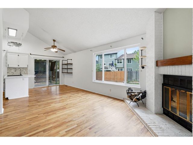 711 S Granby Cir, Aurora, CO 80012