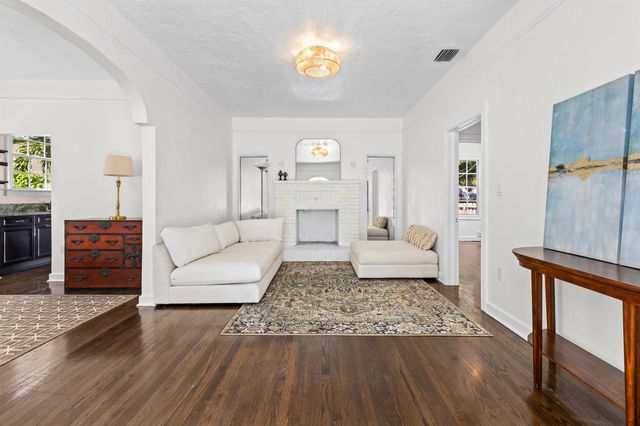 435 35th Street, West Palm Beach, FL 33407