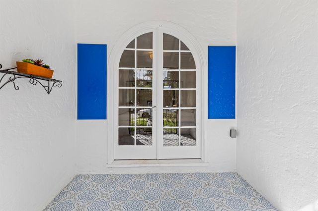 435 35th Street, West Palm Beach, FL 33407