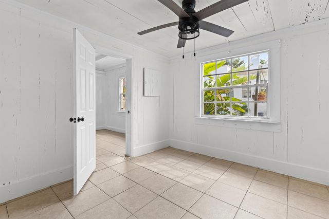 435 35th Street, West Palm Beach, FL 33407