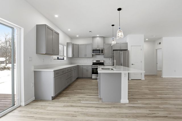 150 Breanna Lane SW, Pataskala, OH 43062