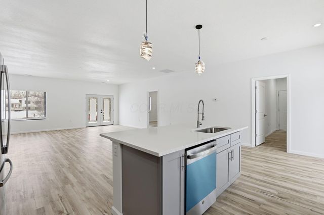 150 Breanna Lane SW, Pataskala, OH 43062