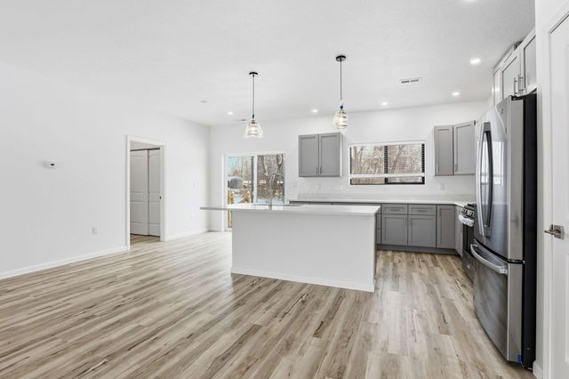 150 Breanna Lane SW, Pataskala, OH 43062