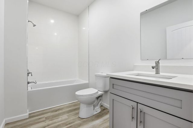 150 Breanna Lane SW, Pataskala, OH 43062