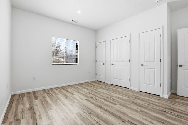 150 Breanna Lane SW, Pataskala, OH 43062