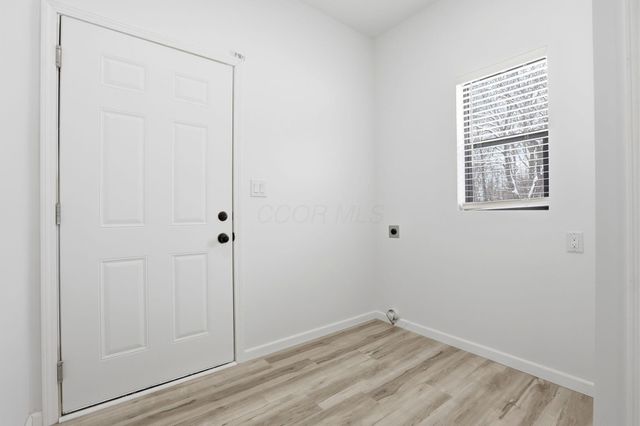 150 Breanna Lane SW, Pataskala, OH 43062