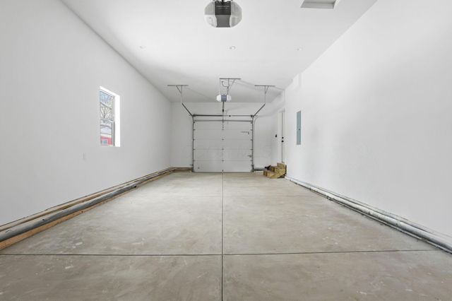 150 Breanna Lane SW, Pataskala, OH 43062