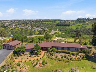 1355 Rainbow Ridge, Encinitas, CA 92024