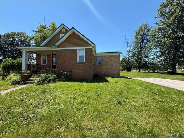 5688 Genesee Street, Lancaster, NY 14086