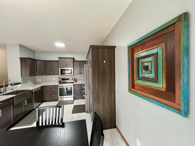 534 Goldenrod Circle, Verona, WI 53593