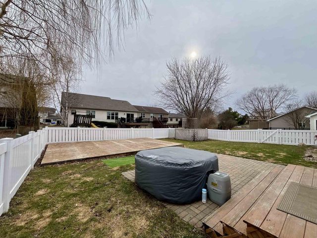 534 Goldenrod Circle, Verona, WI 53593