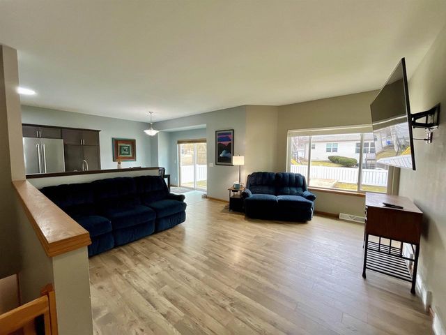 534 Goldenrod Circle, Verona, WI 53593